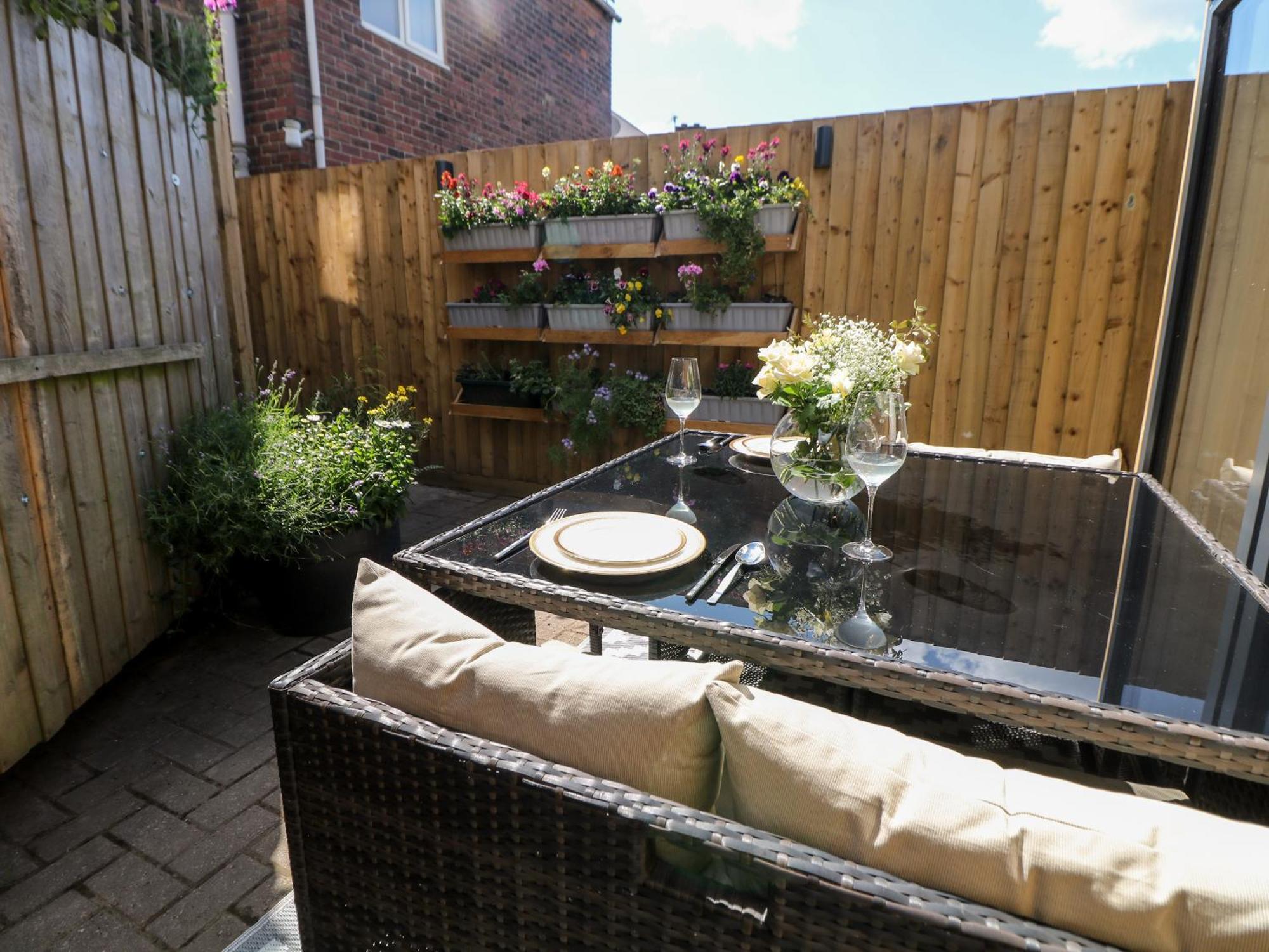 Garden Suite Dronfield Exterior foto