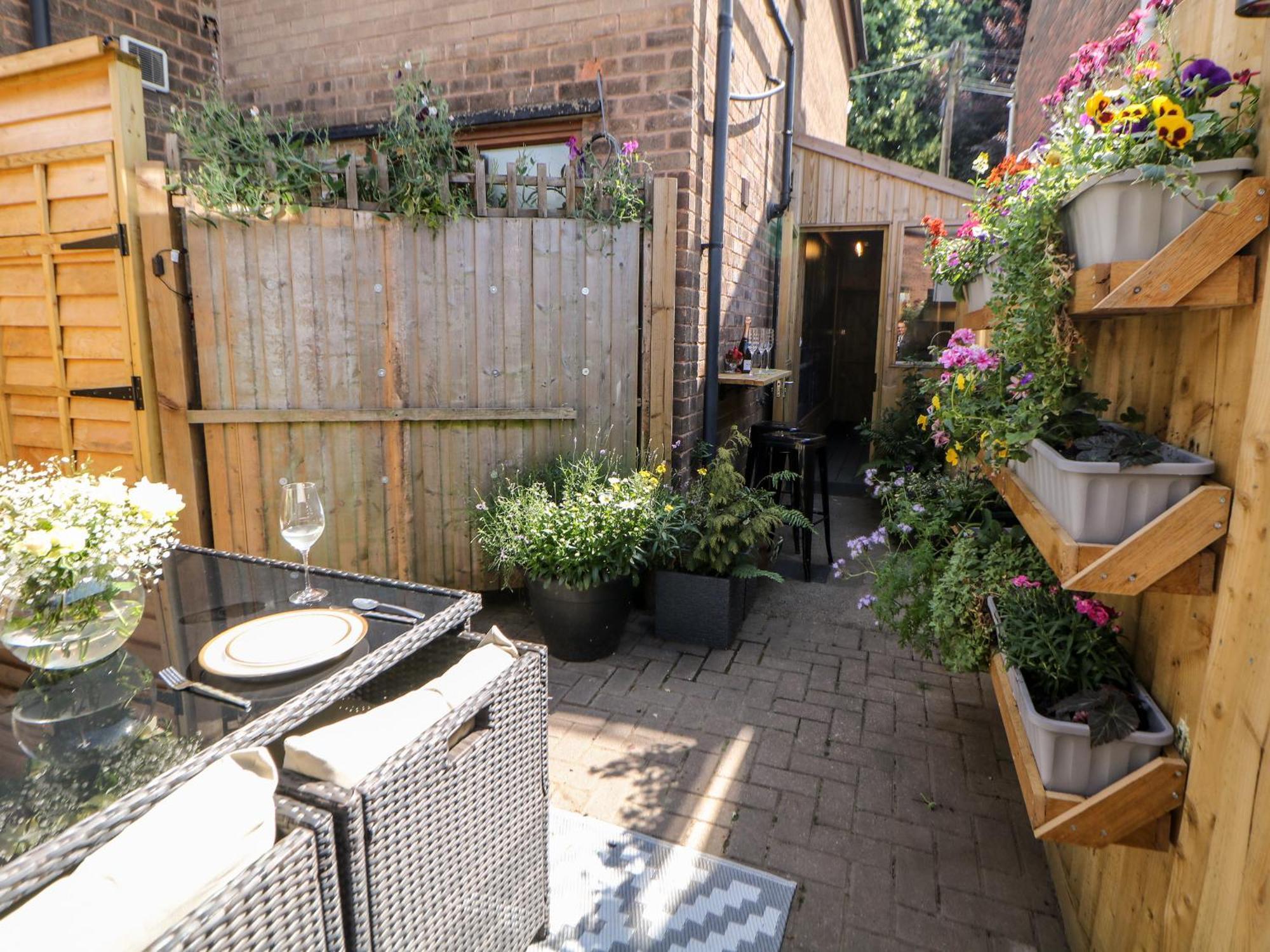 Garden Suite Dronfield Exterior foto