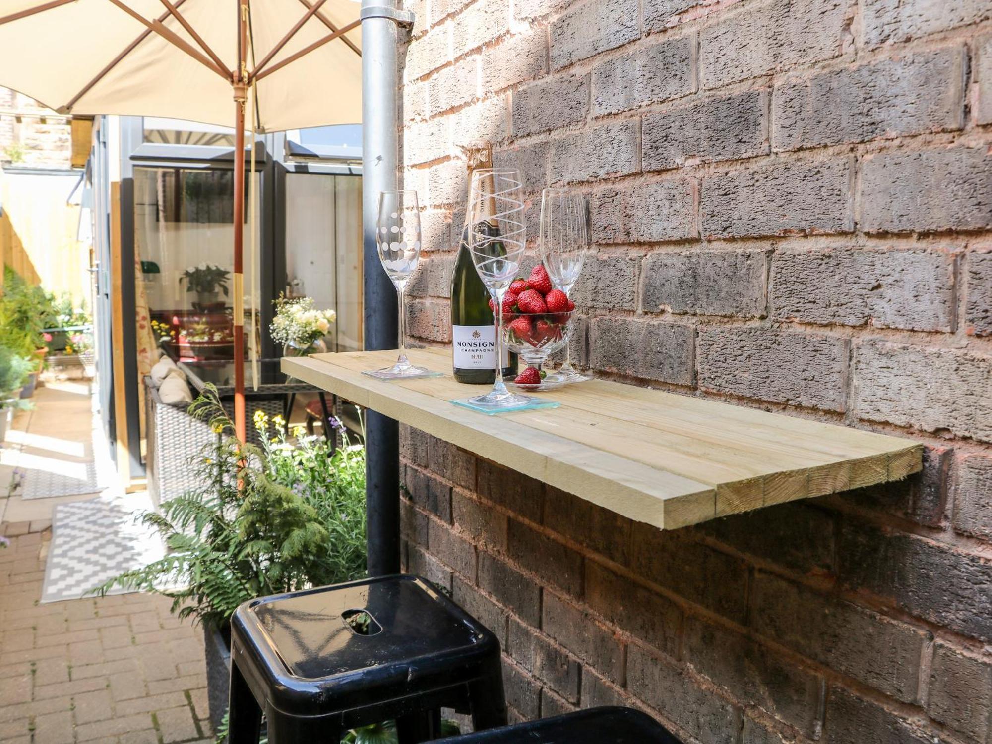 Garden Suite Dronfield Exterior foto